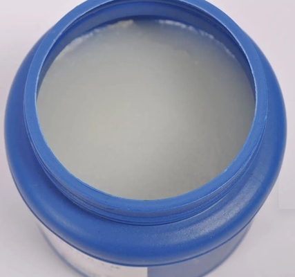 Giá tốt. Nguyên liệu mỹ phẩm Xăng dầu / Vaseline Jelly CAS 8009-03-8 trực tuyến